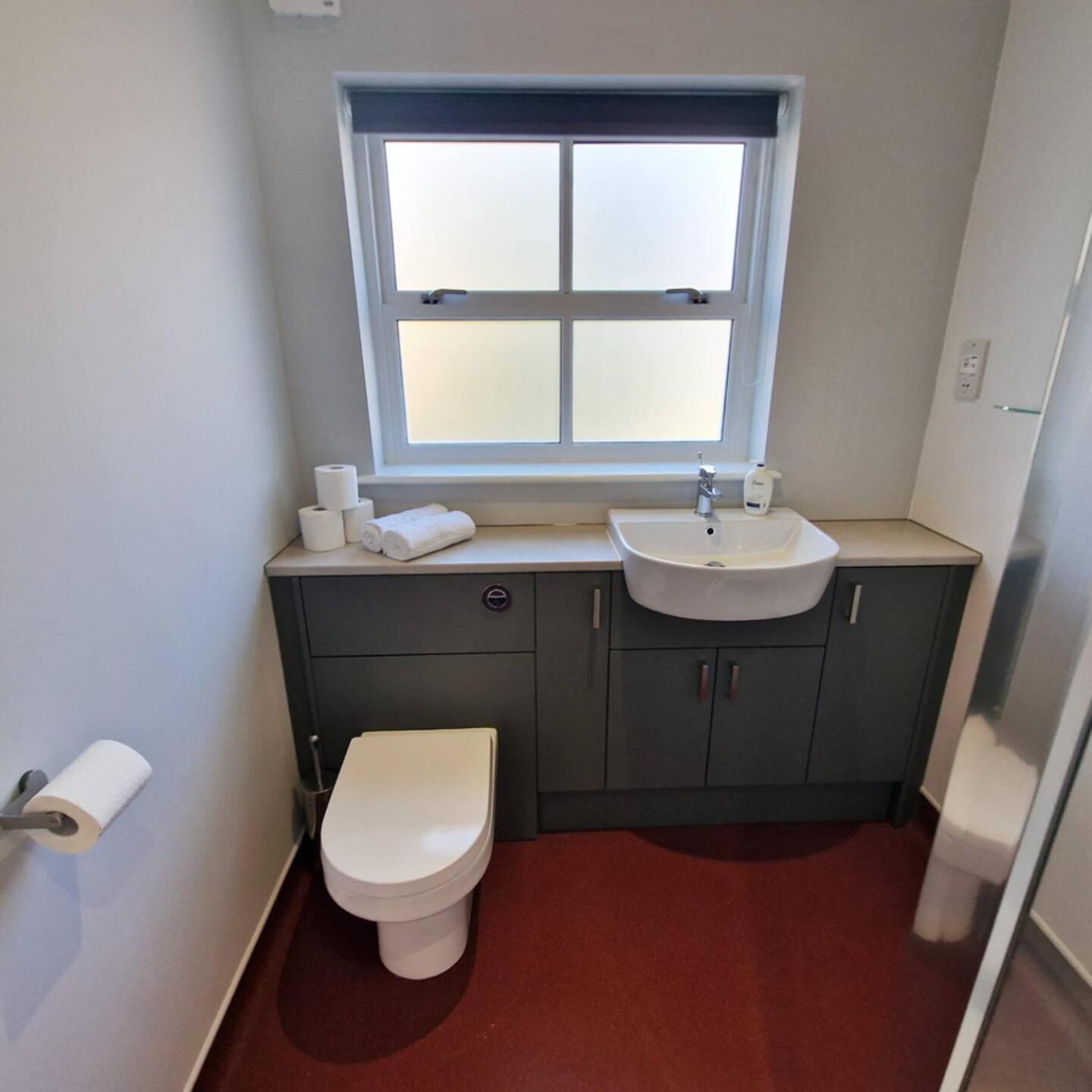 1St Floor Riverview 1 Bedroom Flat With Parking Норвіч Номер фото