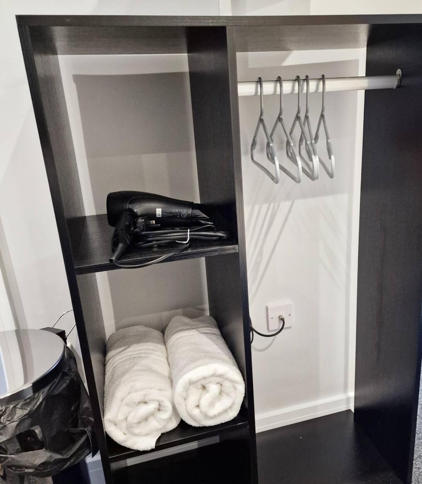 1St Floor Riverview 1 Bedroom Flat With Parking Норвіч Номер фото